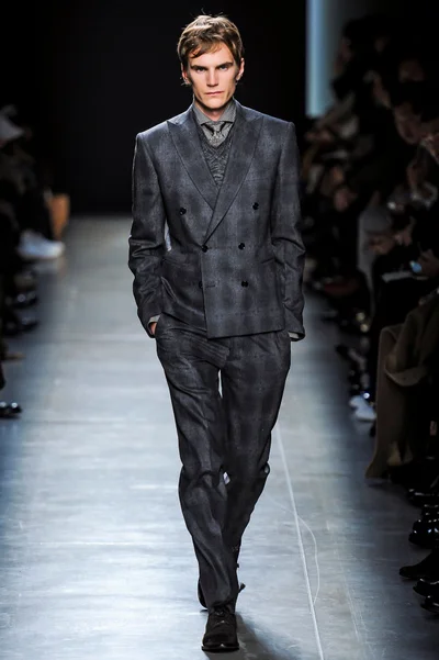 Look 33